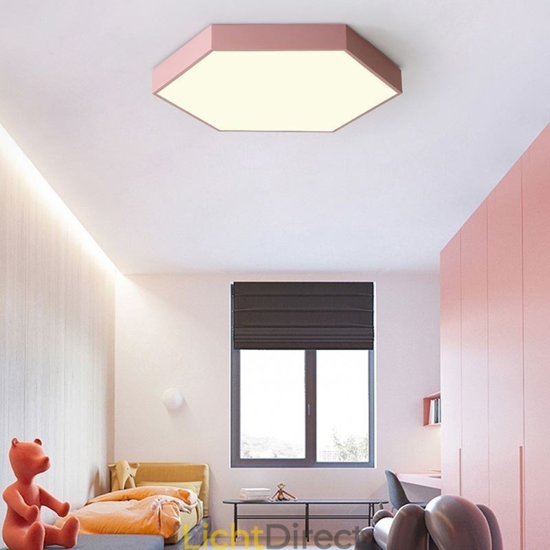 Moderne eenvoudige plafondlamp met zeshoekige inbouw