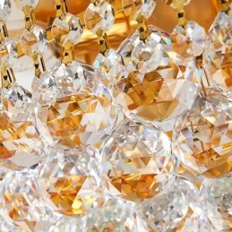 Europese plafondlamp met plafondlamp van kristal