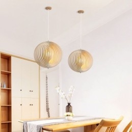 Moderne ronde bolvormige kroonluchter van lindehout