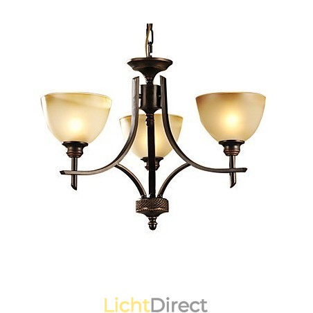 Elegante kroonluchter met 3 lampen in warm licht Elegante kroonluchter met 3 lampen in warm licht