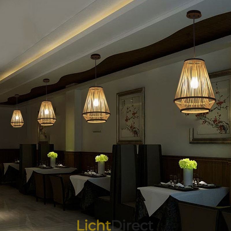 Hanglamp van bamboe, geweven bed
