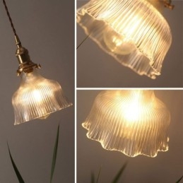 Grote Dome hanglamp van helder geribbeld glas met messing houder en draaischakelaar