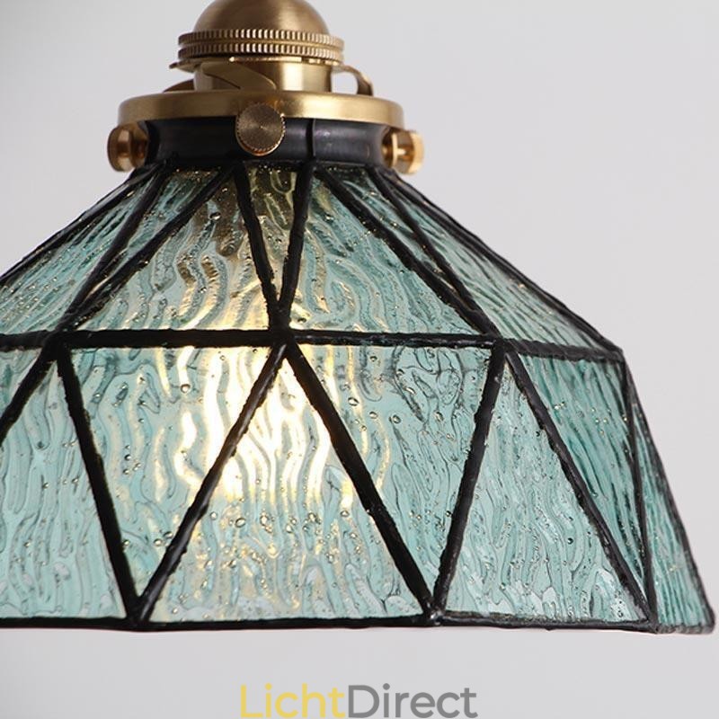 Geometrische hanglamp van gebrandschilderd glas