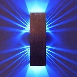 Moderne wandlamp met strooilichtontwerp 2 kubusvormige kappen