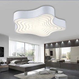 Moderne creatieve gecontracteerde en hedendaagse creatieve geometrische zeester absorberen koepel licht licht