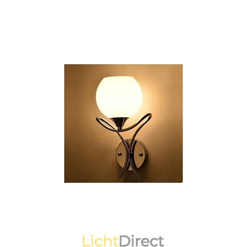 De nieuwe wandlamp, eigentijdse en gecontracteerde bedlamp