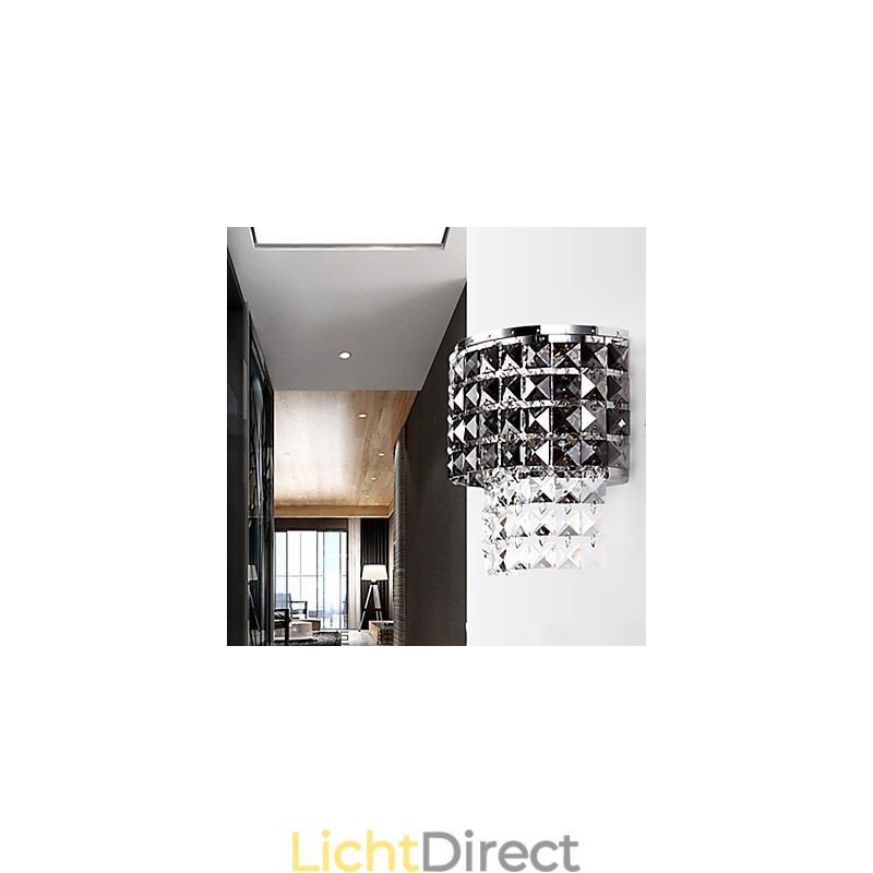 Moderne wandlamp met stoffen kap, metalen plaat, kristaldecoratiestijl