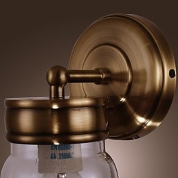 Rustieke wandlamp in flesvorm