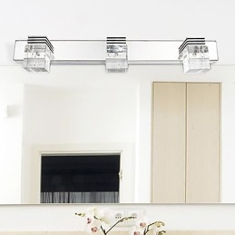 Moderne wandlamp met glazen bubbel kubusvormige kap spiegelfront stijl