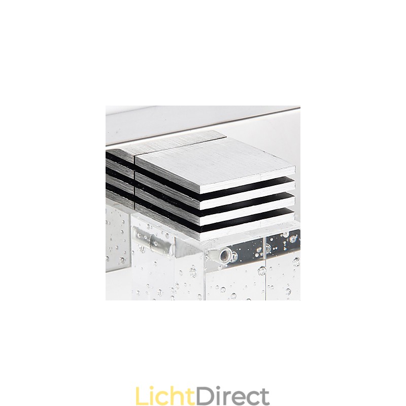 Moderne wandlamp met glazen bubbel kubusvormige kap spiegelfront stijl