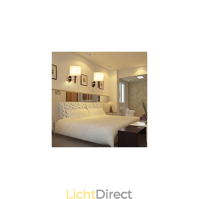 Stijlvolle wandlamp van metaal en stof met 1 lamp in witte cilinder
