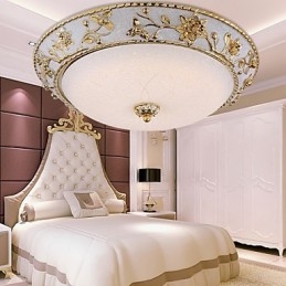 Moderne, eigentijdse metalen inbouwkast