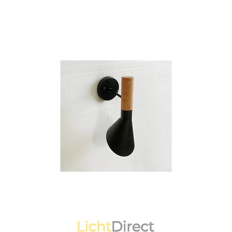 Moderne eenvoudige woonkamer bed smeedijzer imitatie hout wandlamp