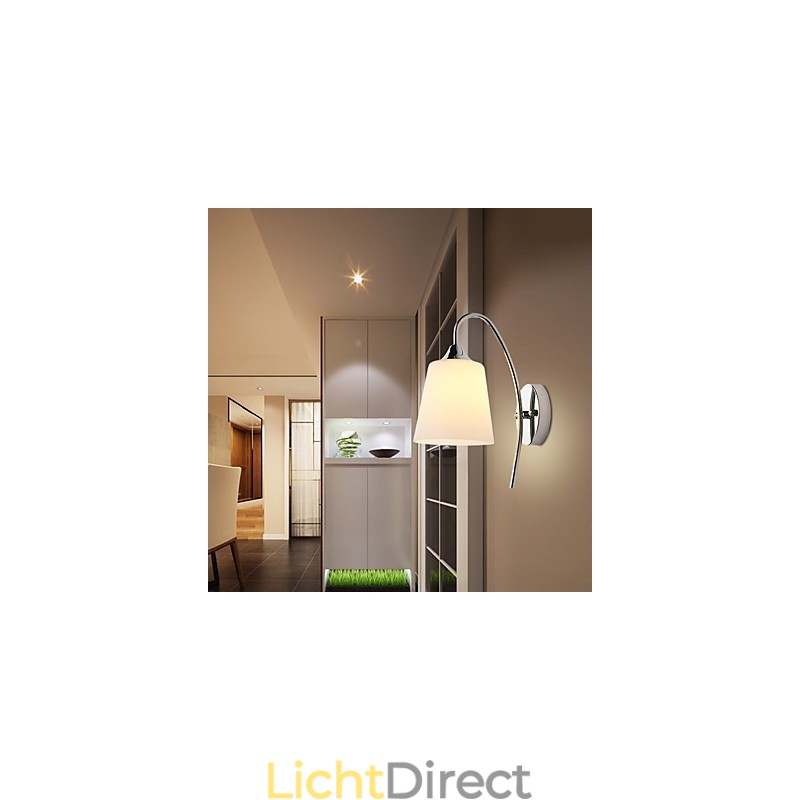 Moderne, eigentijdse, gegalvaniseerde landelijke wandlamp met sfeerverlichting