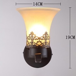 Enkele kop Amerikaanse landelijke vintage metalen wandlamp met glas voor de kantine, woonkamer, entreehal, decoratieve wandlamp