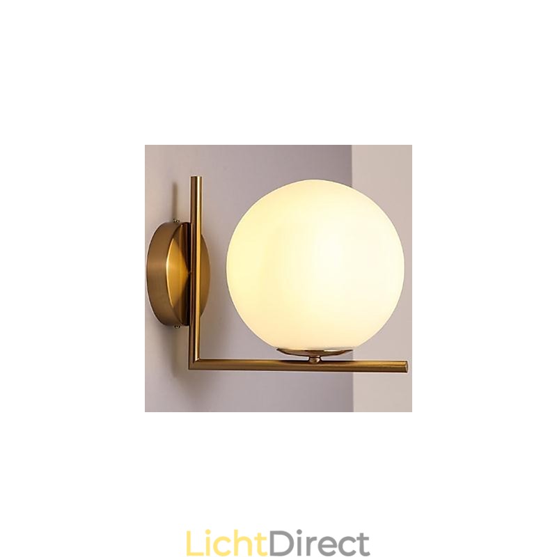 Hedendaagse en gecontracteerde glazen wandlamp, smeedijzer, individualiteit