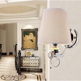 Moderne eigentijdse gegalvaniseerde functie voor mini-stijl oogbescherming omgevingslicht muur