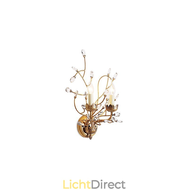 Moderne, eigentijdse, traditionele, klassieke, rustieke, landelijke schildering met kristallen verlichting