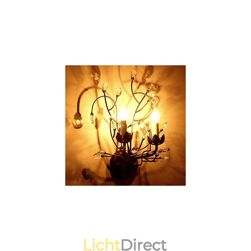 Moderne, eigentijdse, traditionele, klassieke, rustieke, landelijke schildering met kristallen verlichting