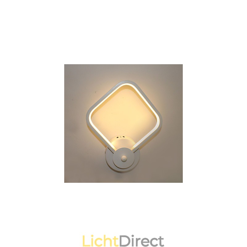 Eenvoudige moderne slaapkamer bedlamp wandlamp creatieve persoonlijkheid trappen aluminium lamp