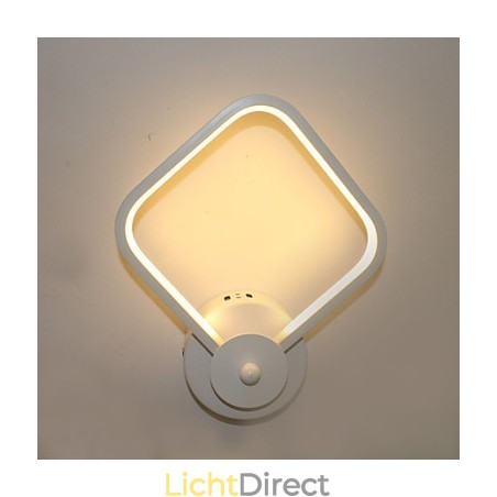 Eenvoudige moderne slaapkamer bedlamp wandlamp creatieve persoonlijkheid trappen aluminium lamp