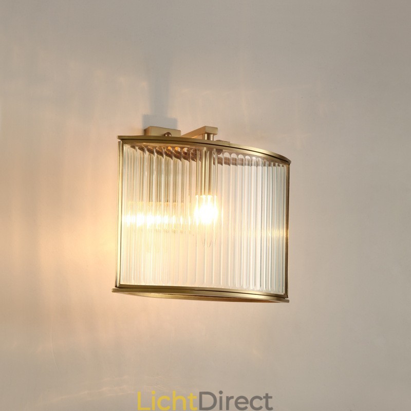 Luxe rustieke retro vintage wandlamp met 1 lamp van puur messing en glazen kap