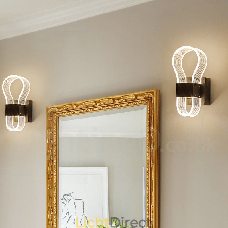 Moderne wandlamp met acryl kap voor gangpad in slaapkamer