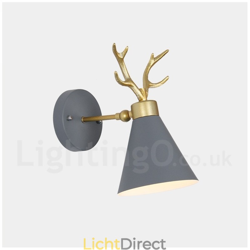 Moderne wandlamp met gewei