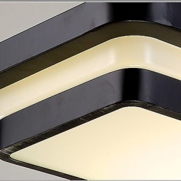 Moderne, eigentijdse metalen inbouwkast