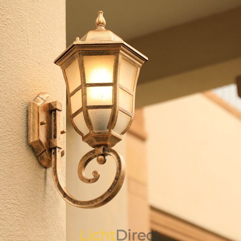 Europese wandlamp Retro buitenlamp Enkele kop waterdichte matglazen wandlamp