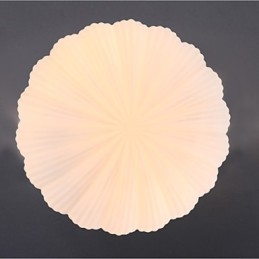 De creatieve glazen schelpen van Nordic om koepellicht te absorberen