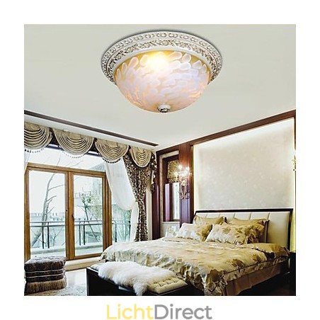 Witte plafondlamp met patroon van glashars en goudkleurig snijwerk in Europese stijl Witte plafondlamp met patroon van glashars en goudkleurig snijwerk in Europese stijl