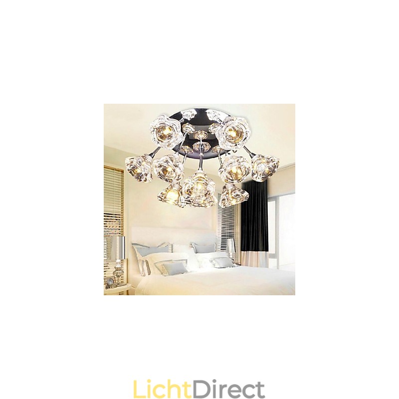 Moderne, eigentijdse, rustieke lodge, chroom metalen inbouwkast