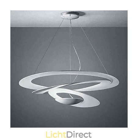Moderne, eigentijdse metalen hanglamp Moderne, eigentijdse metalen hanglamp
