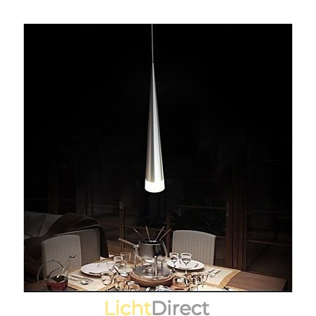 Moderne, eigentijdse hanglamp van chroommetaal Moderne, eigentijdse hanglamp van chroommetaal