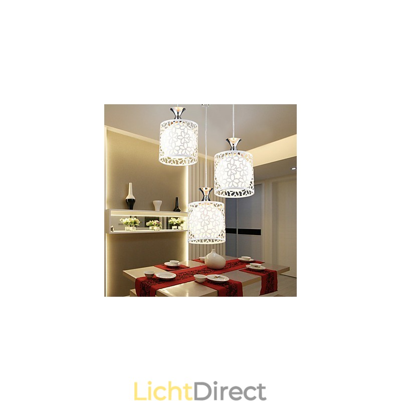 Hedendaagse en gecontracteerde drie creatieve kristallen hanglamp van smeedijzer
