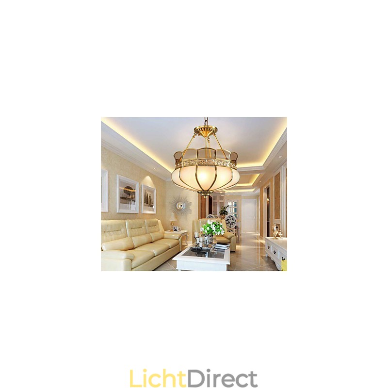 De klassieke koperen semi-plafondlamp Koperen veranda