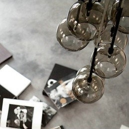 Hanglamp van metaal in landelijke mini-stijl