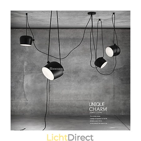 Moderne, eigentijdse metalen hanglamp met schilderij Moderne, eigentijdse metalen hanglamp met schilderij